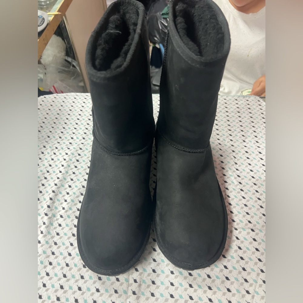 UGG Classic Femme Short Boot, Black